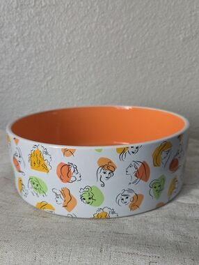 Disney Princesses Ceramic Non-Skid Dog‎ Bowl 8 Cups